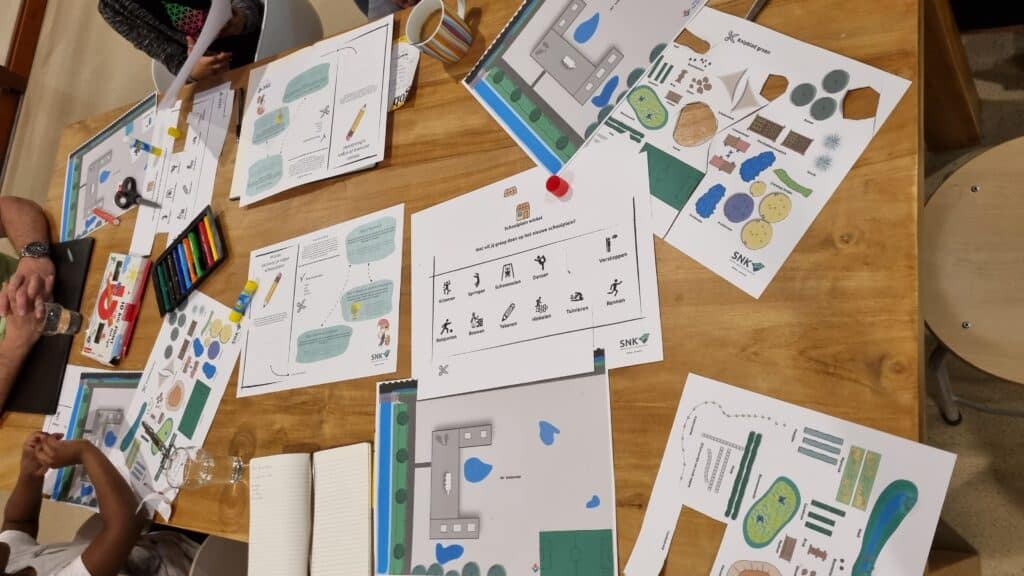 Een participatiemiddag waar kinderen hun ideeën delen voor hun nieuwe schoolplein