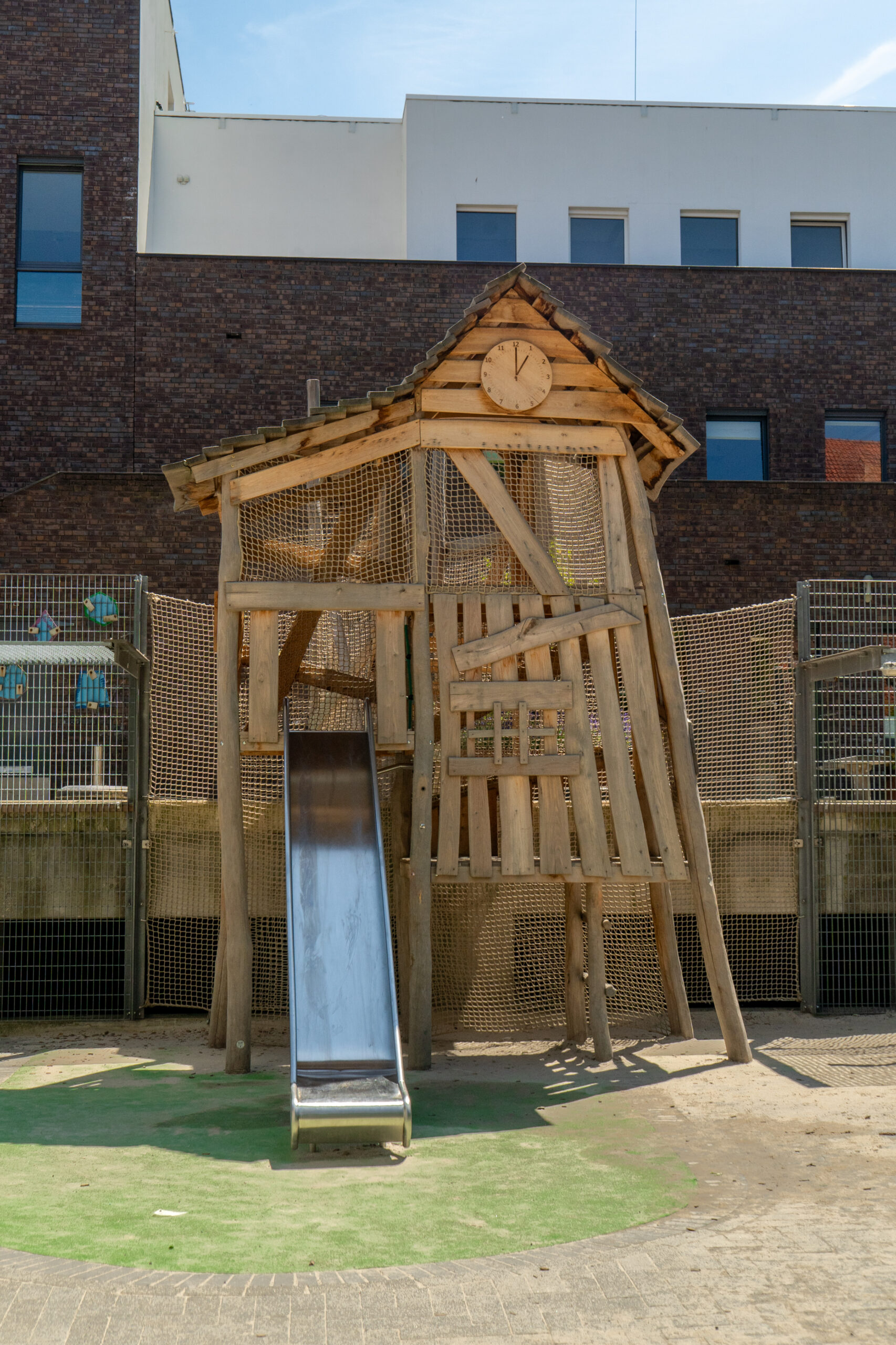 Triangel Tilburg Groot combinatietoestel dat twee verdiepingen met elkaar verbind