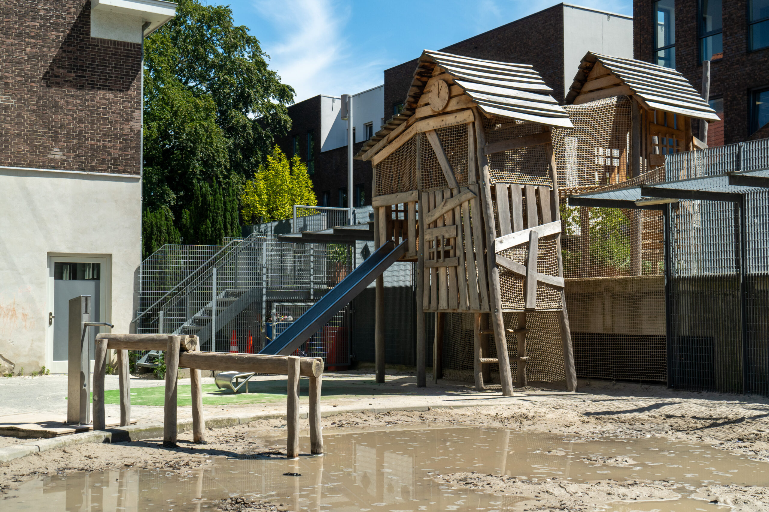 Triangel Tilburg Groot combinatietoestel dat twee verdiepingen met elkaar verbind