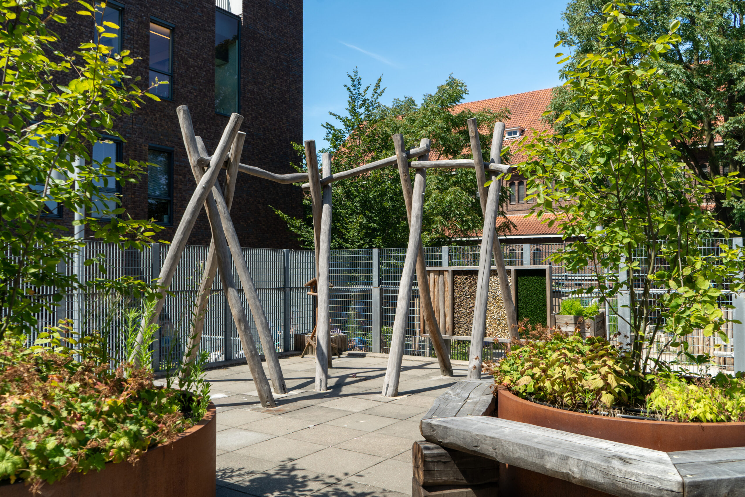 Triangel Tilburg Speelzone met educatie en een a-frame tunnel