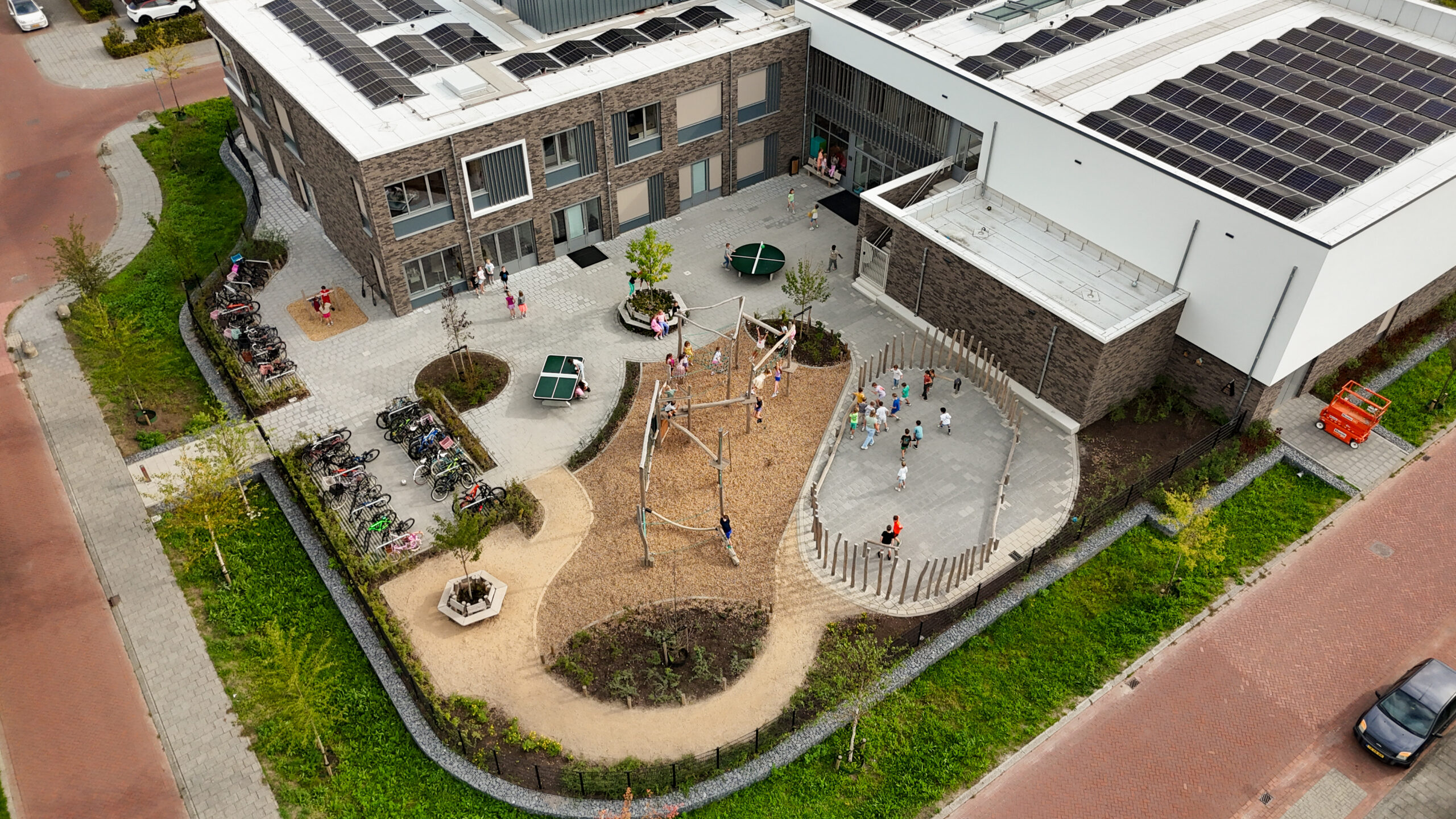 Basisschool Heilig Hart Dongen Luchtfoto van Basisschool Heilig Hart Dongen